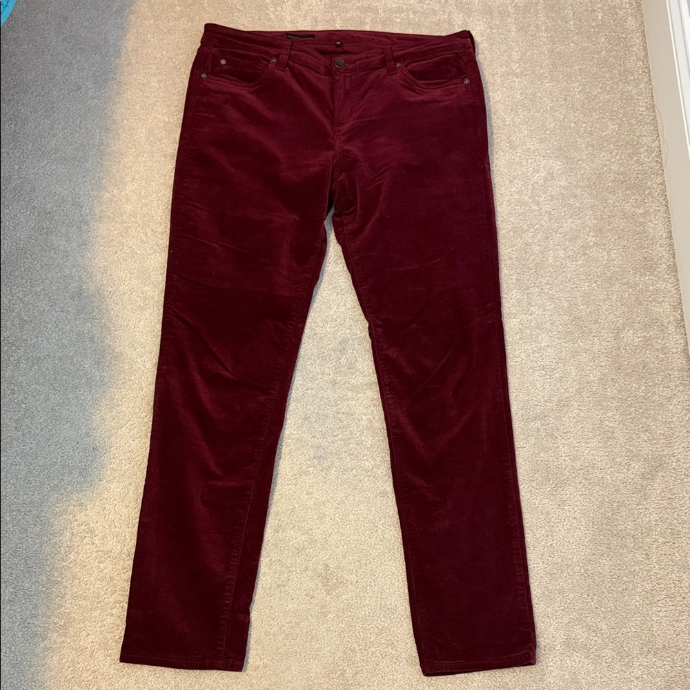 Kut from the Kloth 14 Diana fit corduroy pants 👖 - Picture 3 of 8